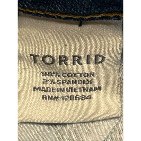 Torrid Denim Shorts Womans 20 Stretch Distressed (0876) - Picture 4 of 4